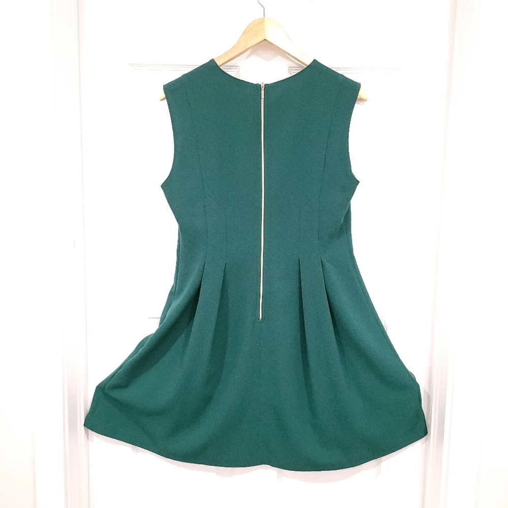 Dress - Picture 2 of 5